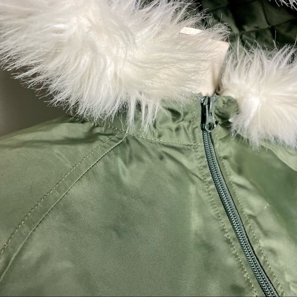 Gap Furry Hooded Bomber Jacket - Picture 3 of 8